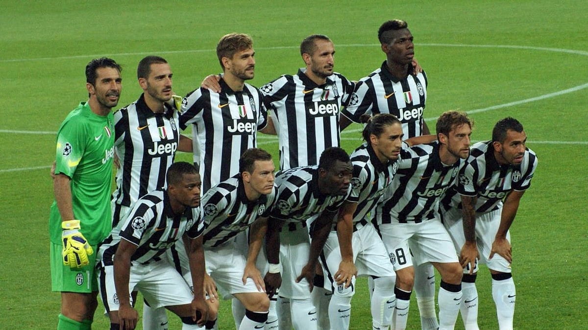 First Team: Juventus Season 2 Streaming: Watch & Stream Online via Netflix